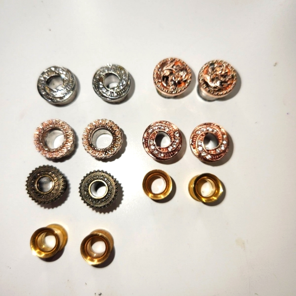 7 pairs metal tunnels/gauges 0g